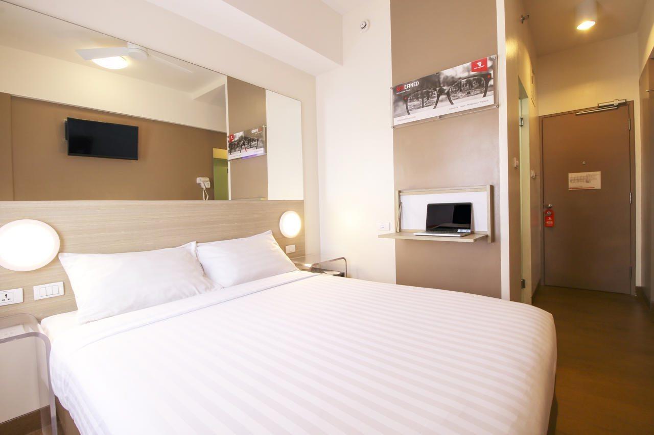 Hotel Red Planet