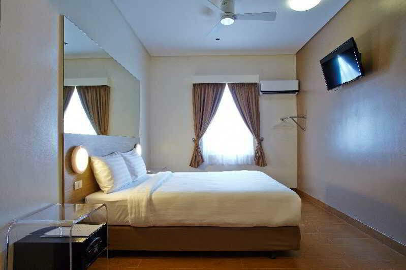 Red Planet Hotel 3*